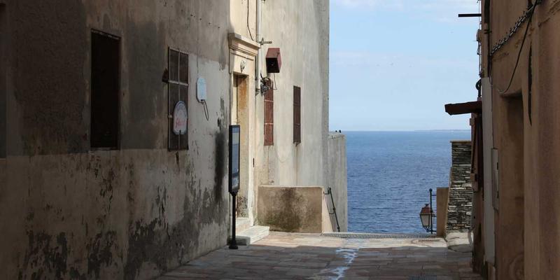 工业阀门铸造：从熔炼到成品的精密制造工艺解析